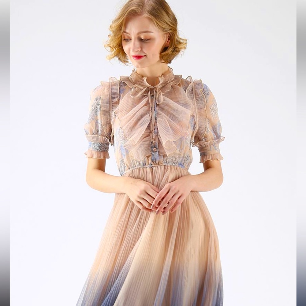Chicwish NWOT L.